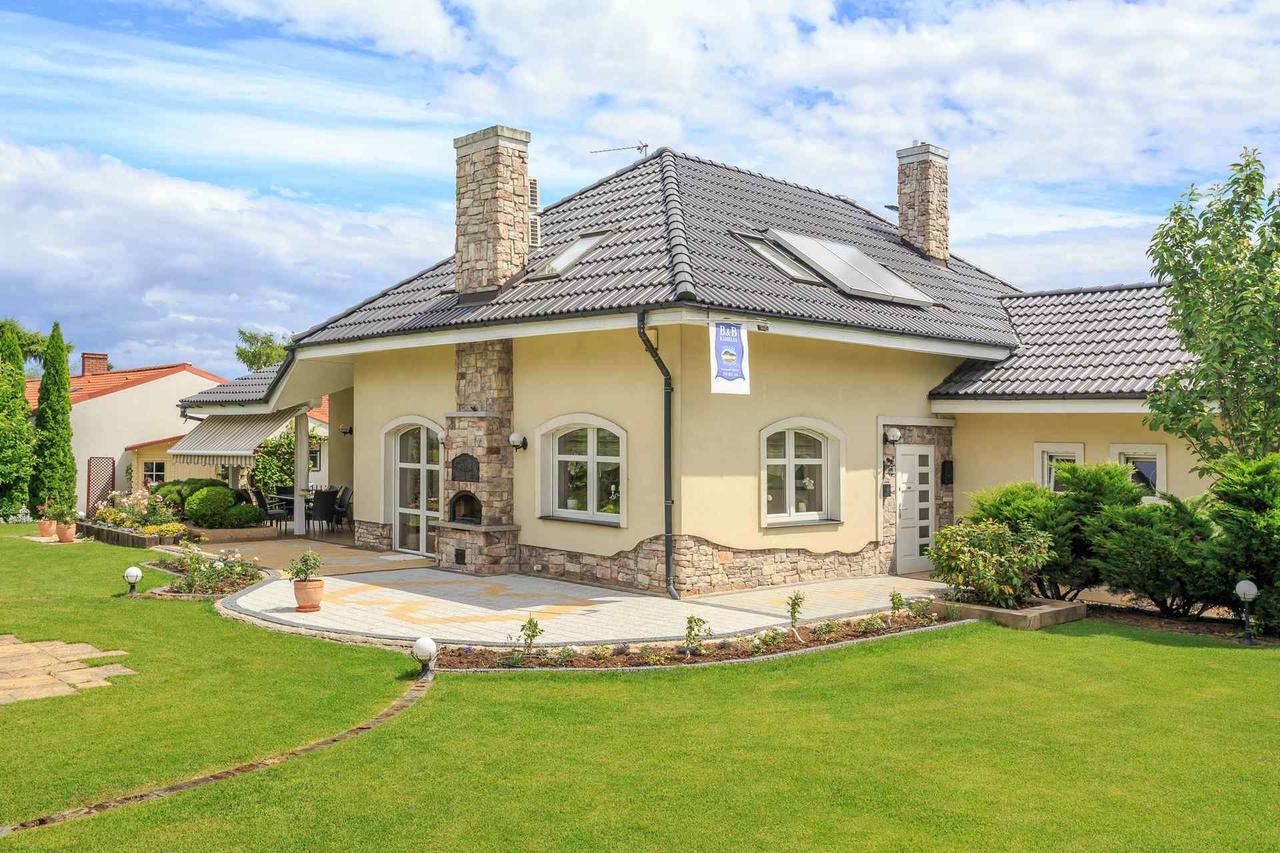 B&B Kamelia Коморники Екстер'єр фото